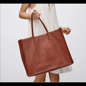 Auxiliary Vanderlyn Tote Bag in Cognac colour